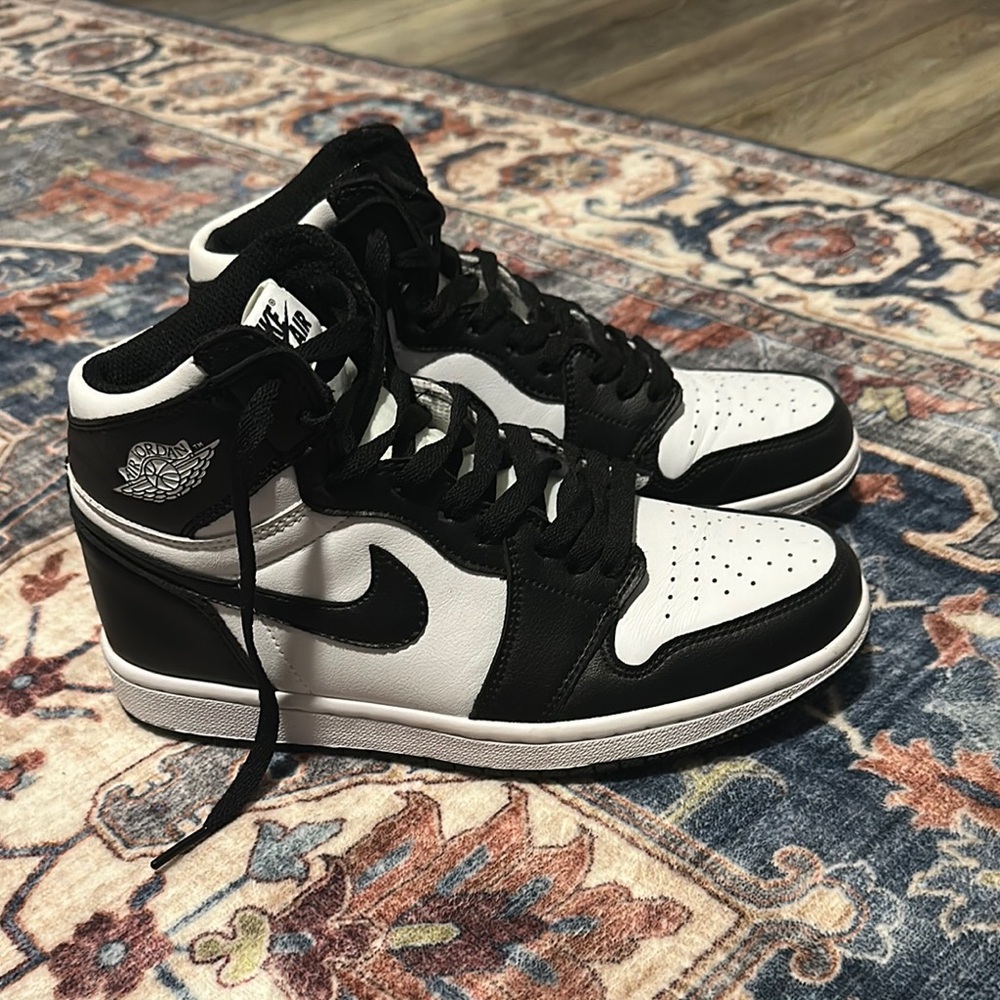 Nike Air Jordan 1 Retro High OG Black White Sneakers